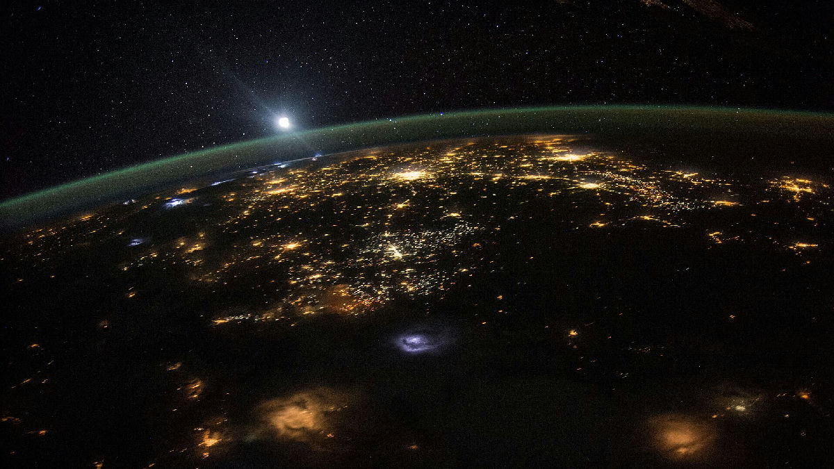 Scott Kelly / Public domain (via Wikimedia Commons)