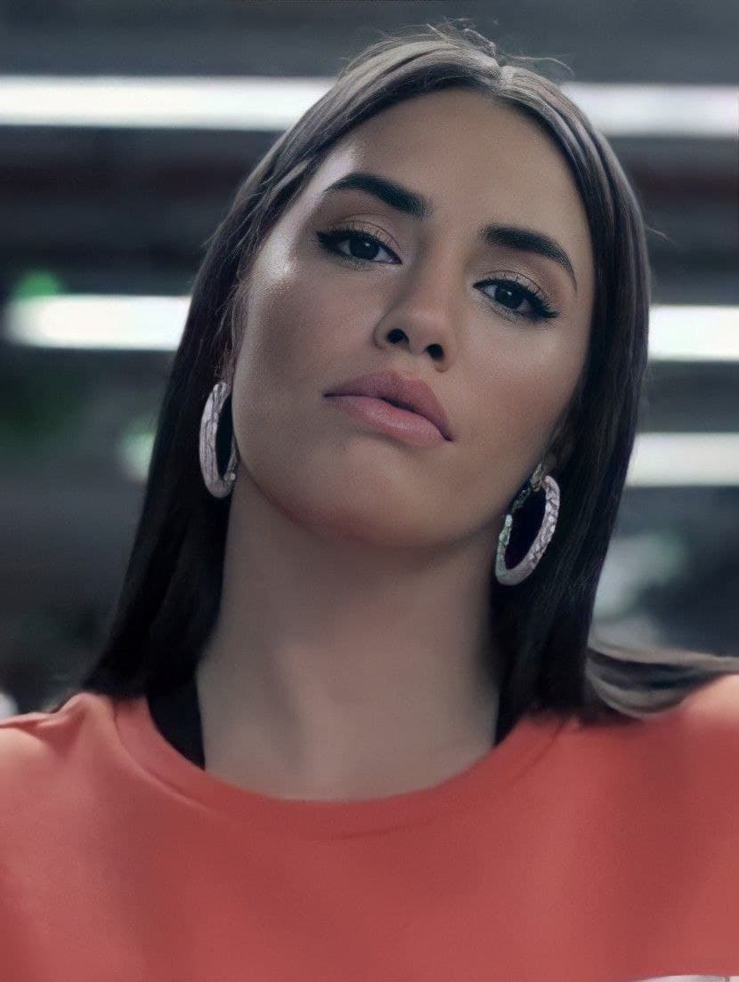 Wikipedia / Lali Espósito (es)