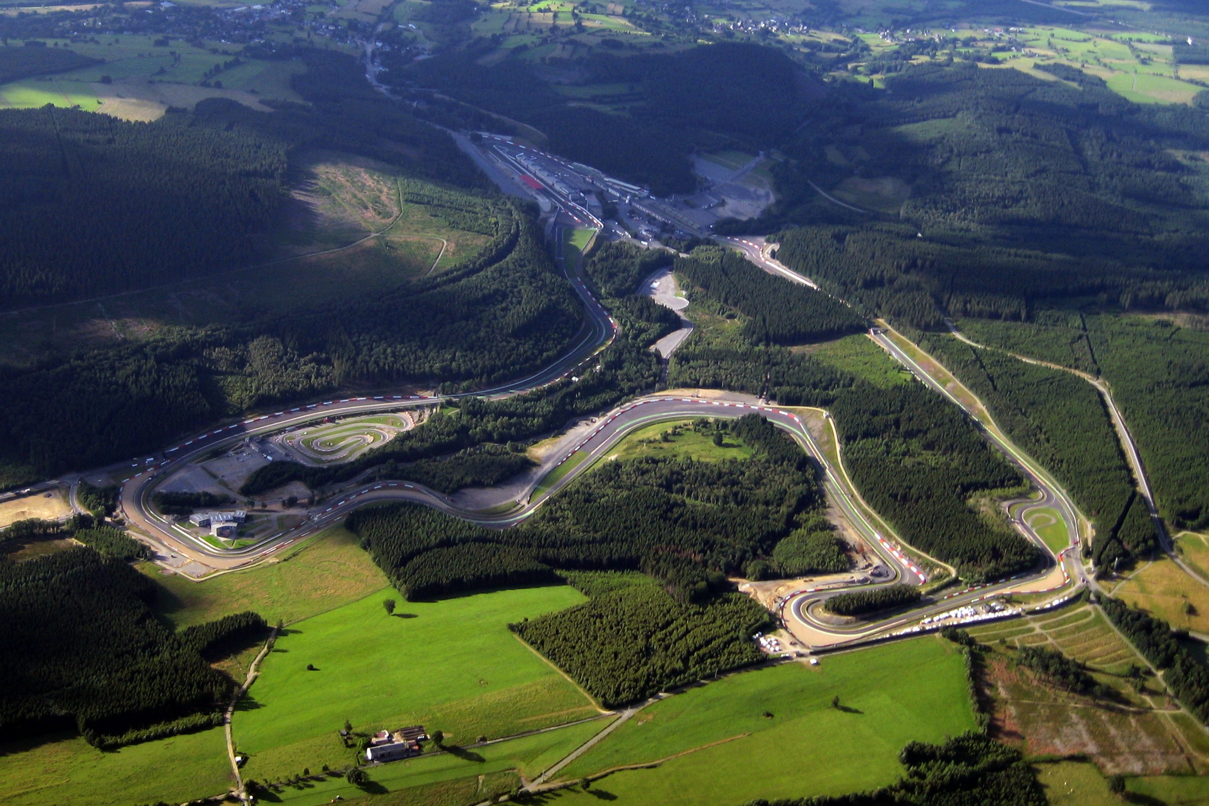 Wikipedia / Francorchamps (es)