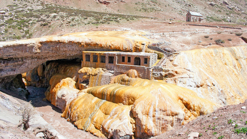 Wikipedia / Puente del Inca (en)