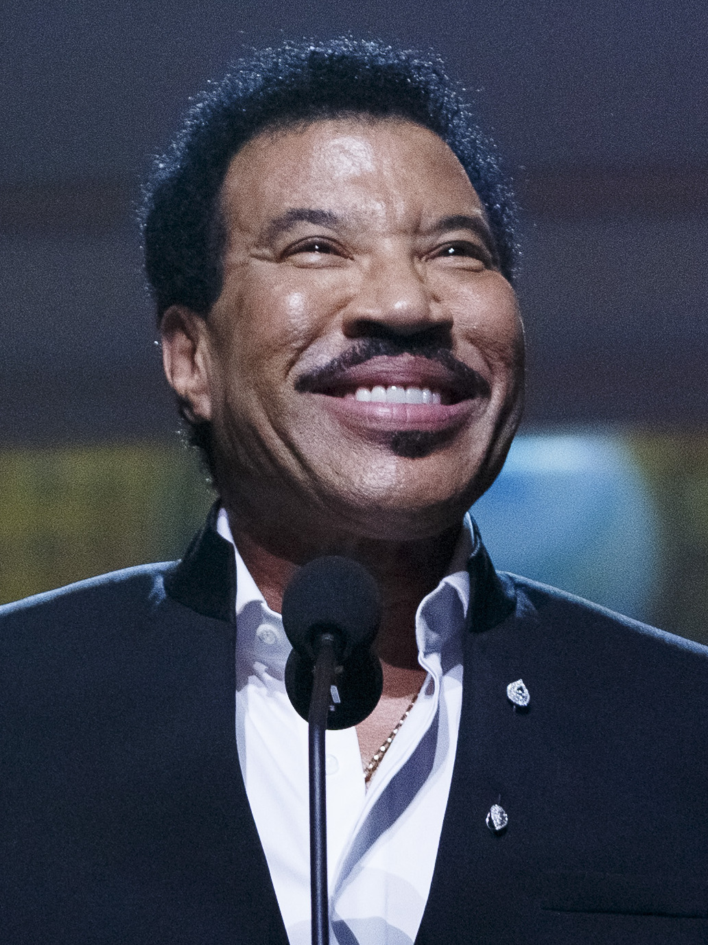Wikipedia / Lionel Richie (es)