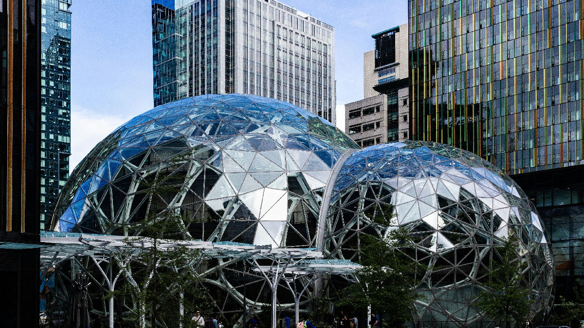 Wikipedia / Amazon (es)