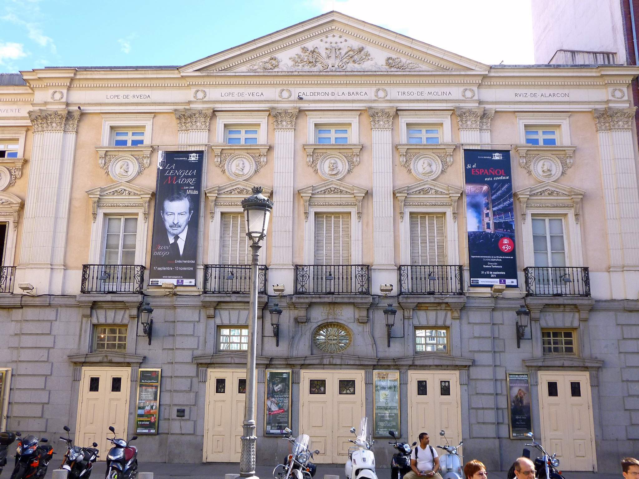 Wikipedia / Teatro Español (es)