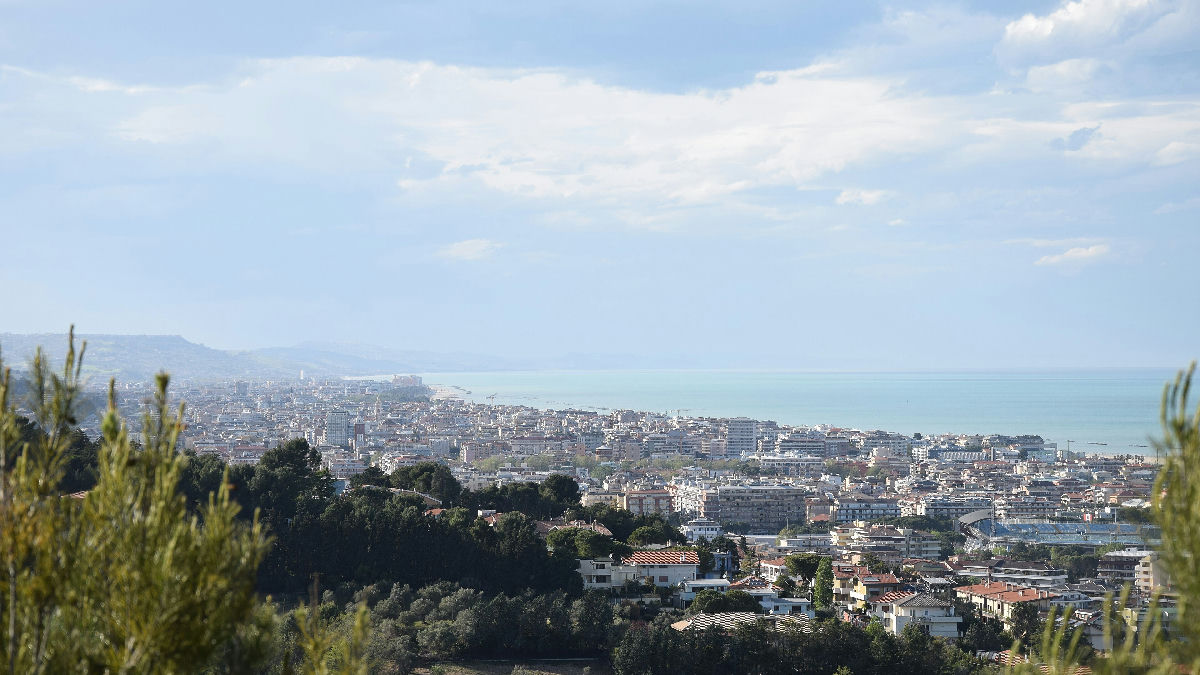 Wikipedia / Pescara (es)