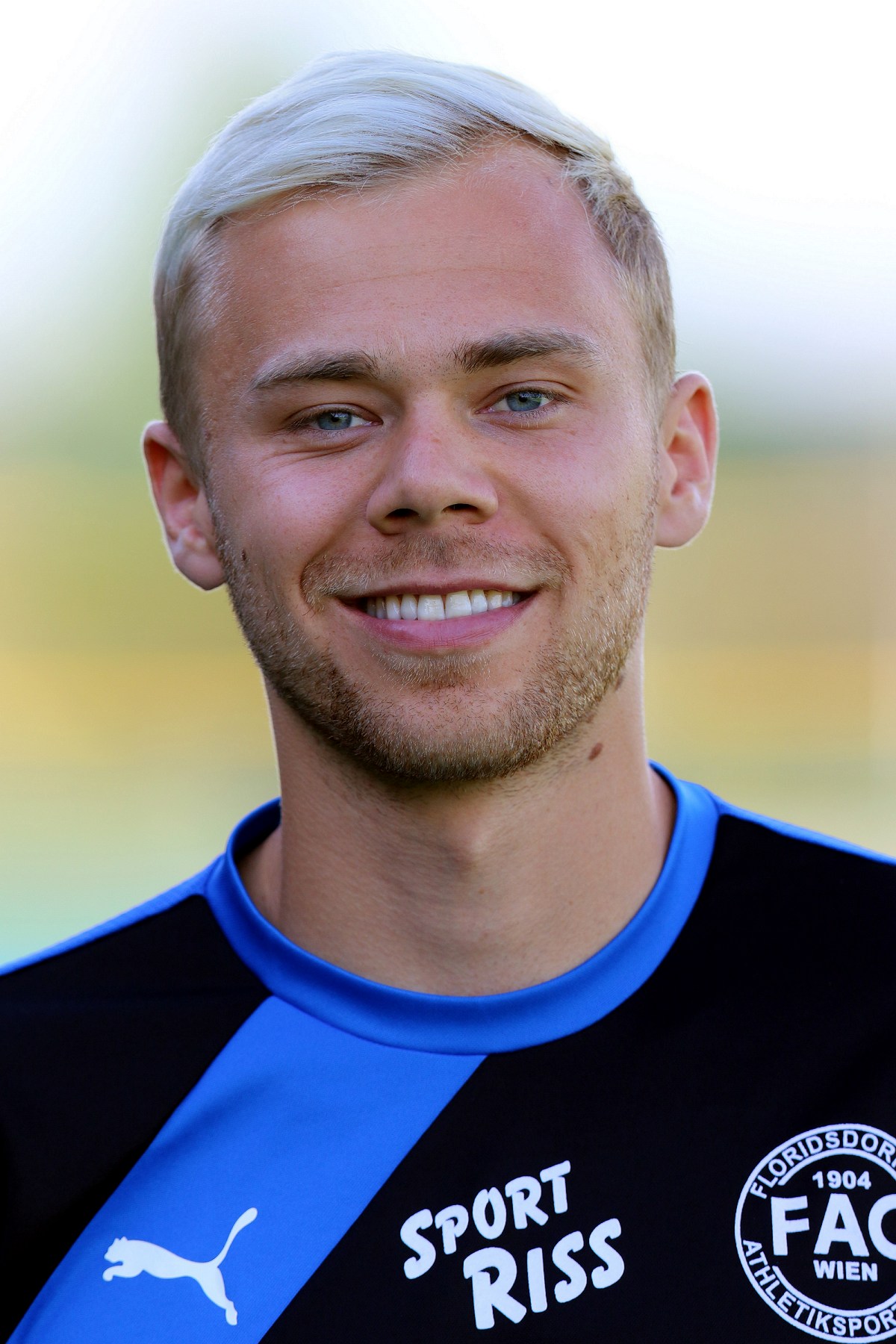 Wikipedia / Alexander Schlager (es)