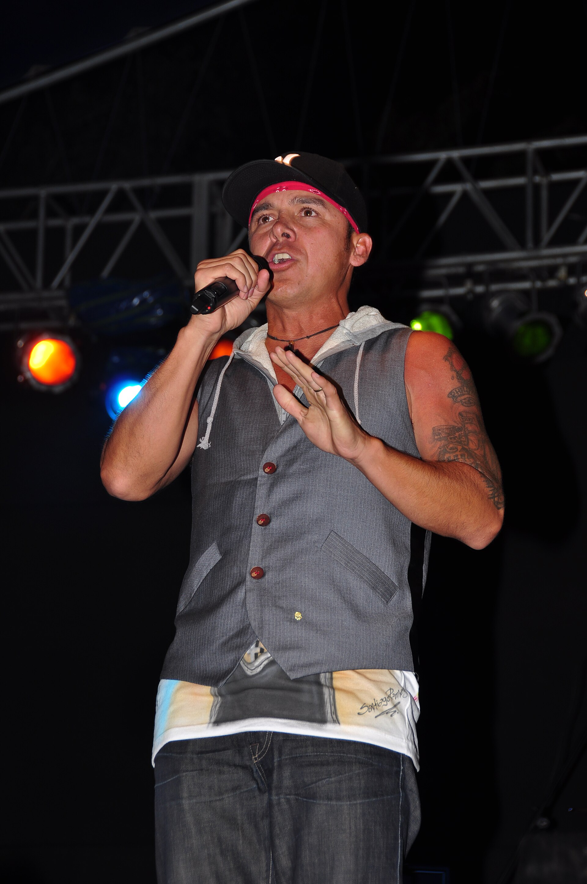 Wikipedia / Gerardo (musician) (en)