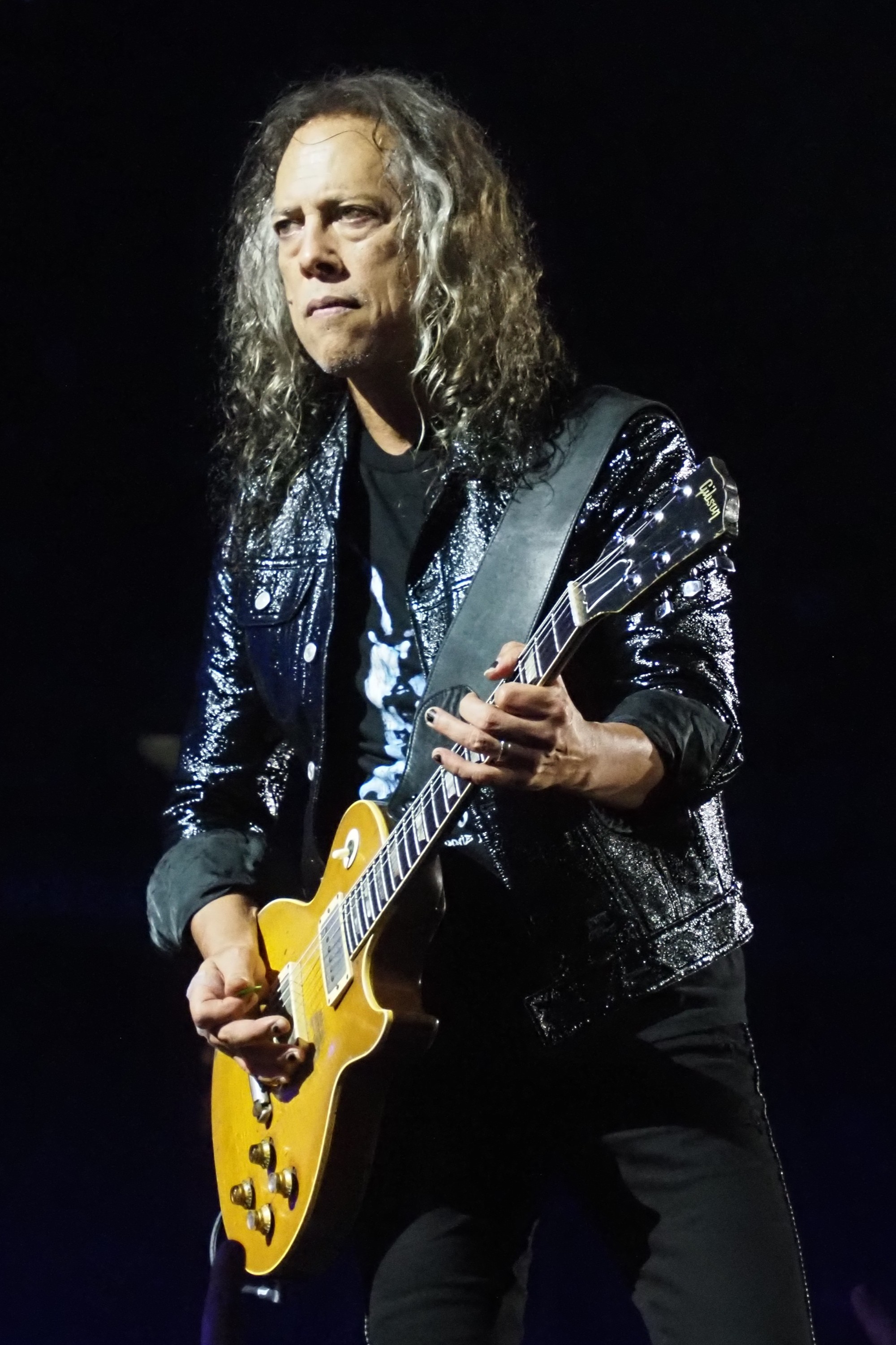 Wikipedia / Kirk Hammett (es)