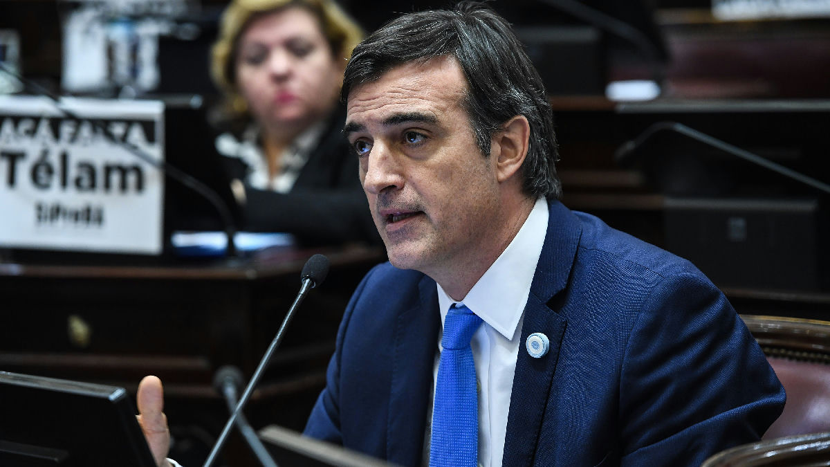Wikipedia / Esteban Bullrich (en)
