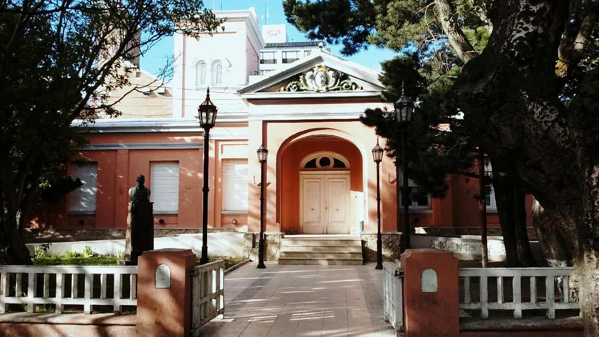 Wikipedia / Río Gallegos (es)