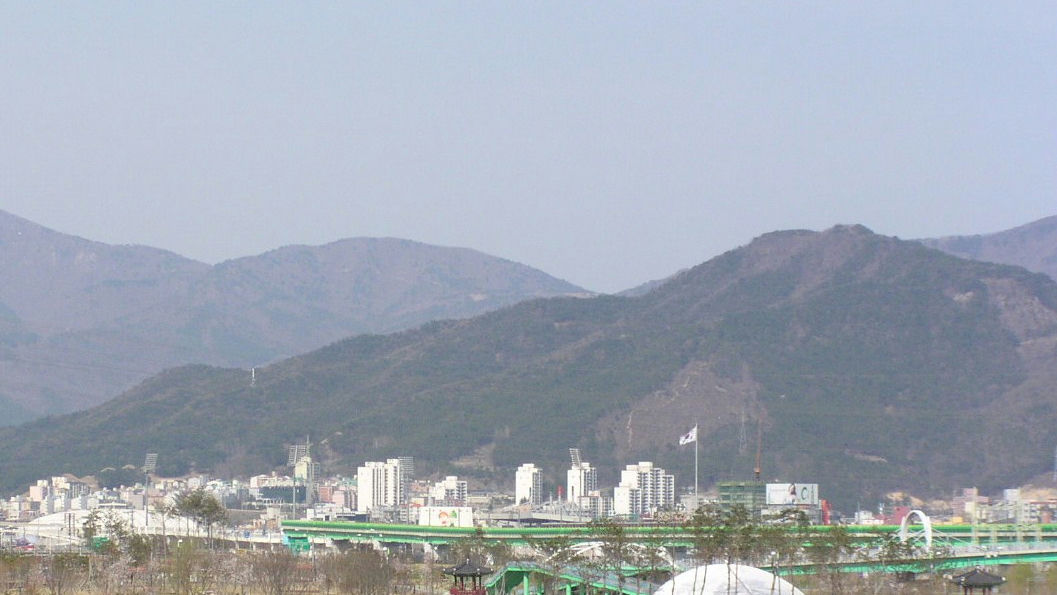 Wikipedia / Yangsan (es)