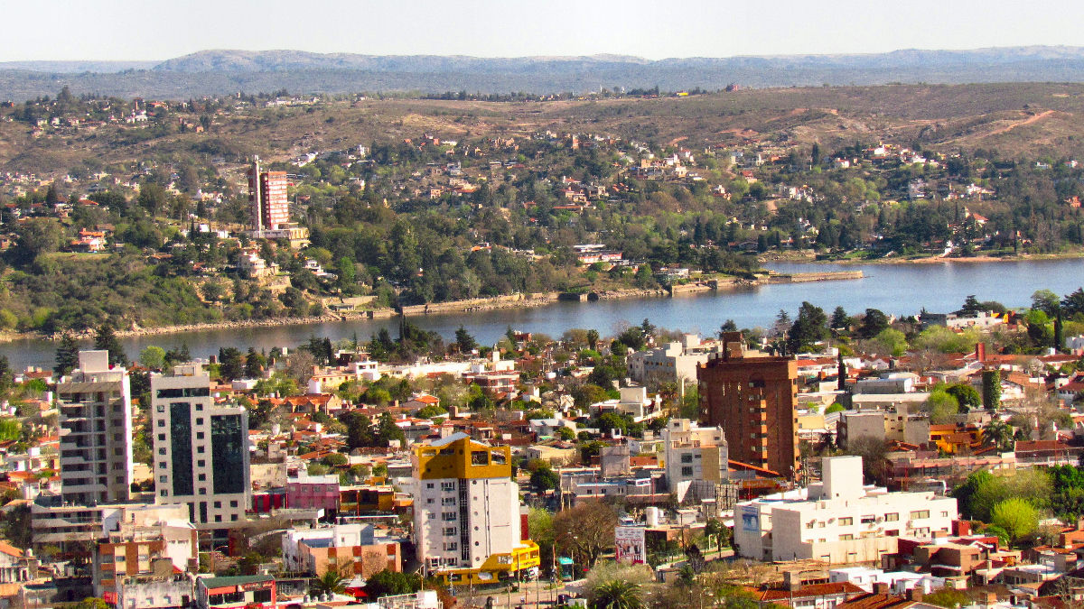 Wikipedia / Villa Carlos Paz (es)
