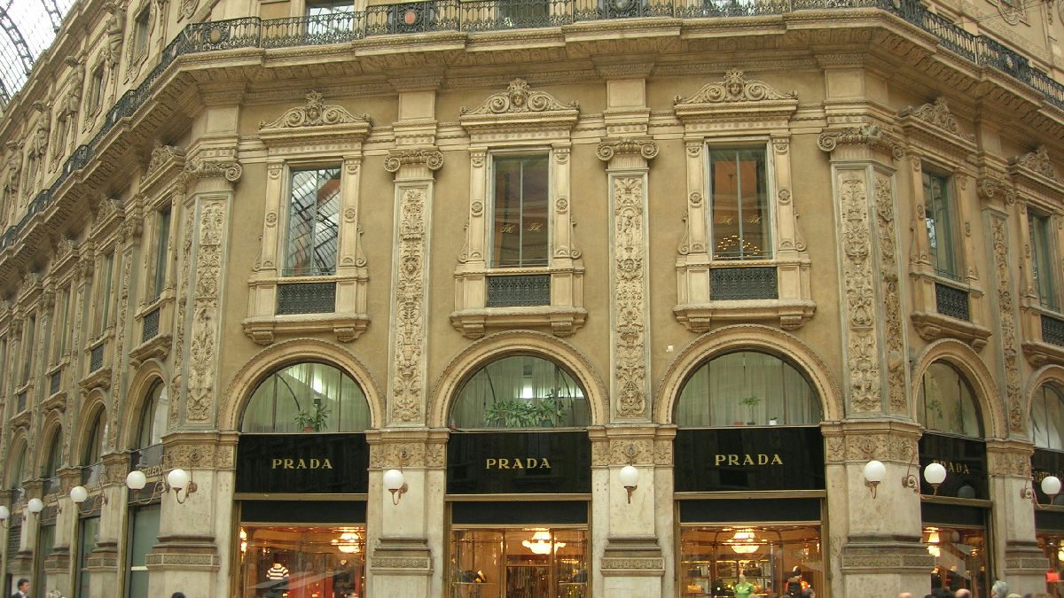 Wikipedia / Prada (en)