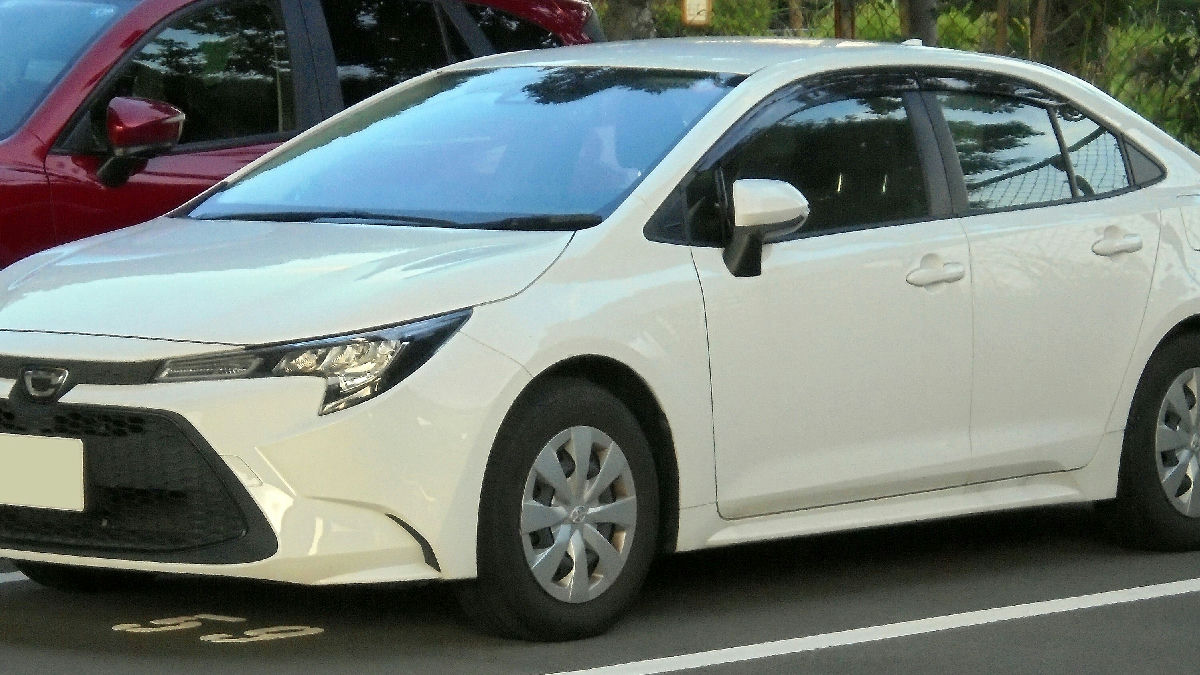 Wikipedia / Toyota Corolla (es)