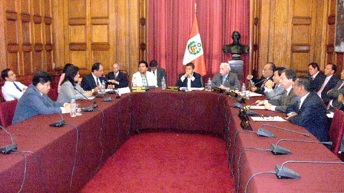 Congreso de la República del Perú from Lima, Perú / CC BY 2.0 (via Wikimedia Commons)