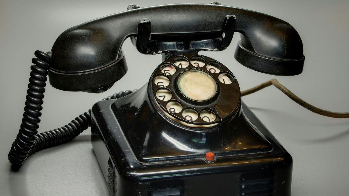 Wikipedia / Telephone (en)