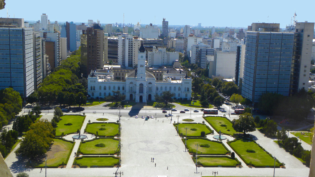 Wikipedia / Plaza Moreno (es)