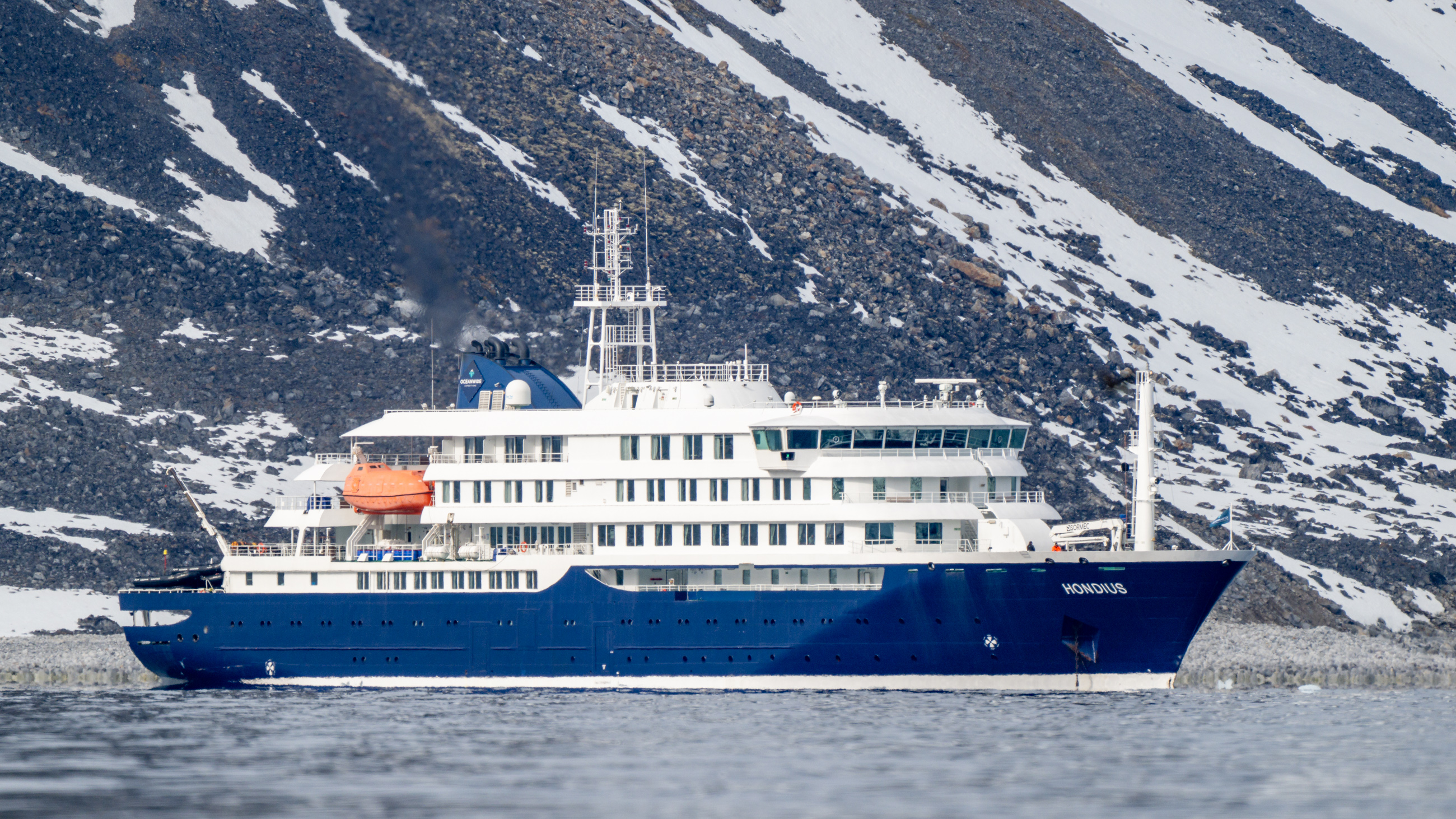 Wikipedia / MV Hondius (es)