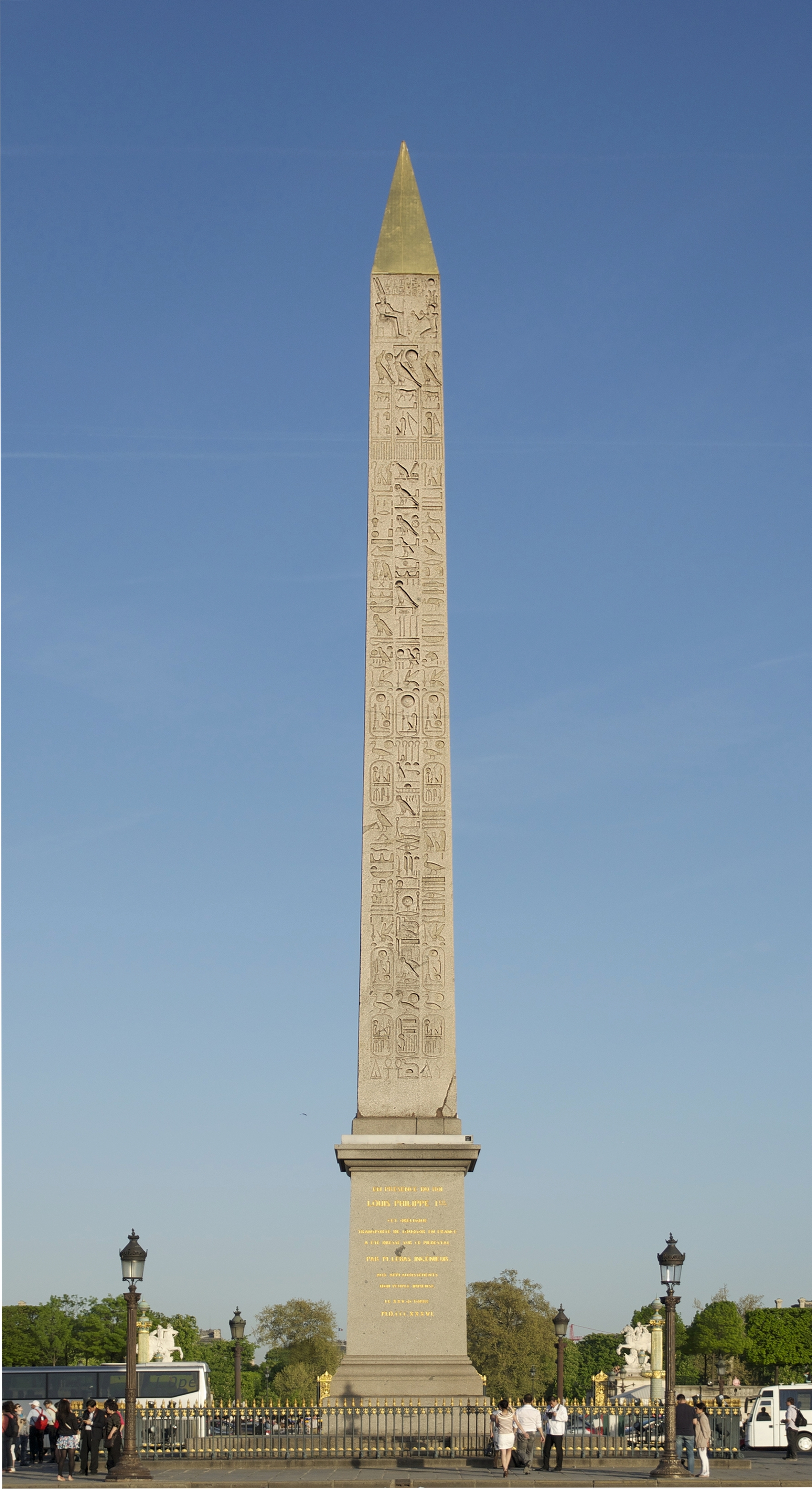 Wikipedia / Obelisco (es)