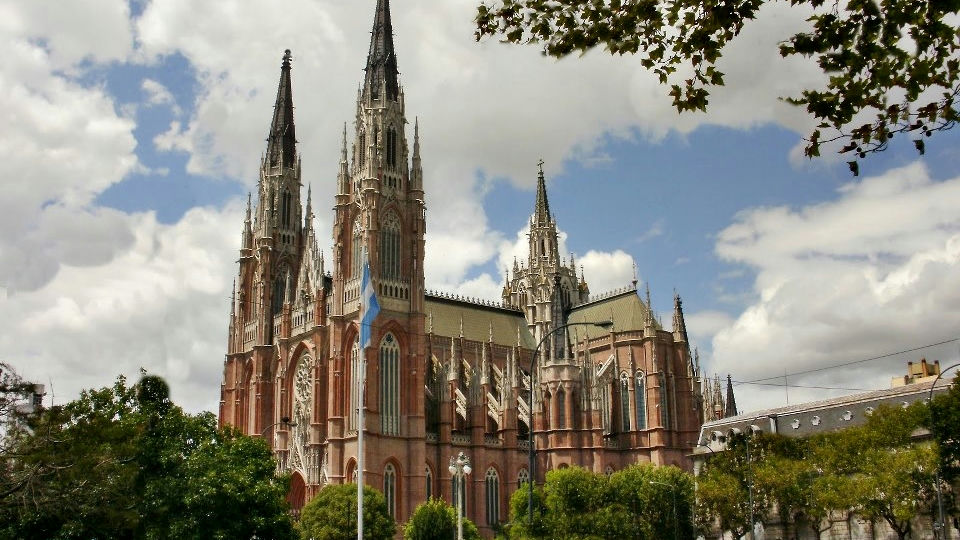 Wikipedia / La Plata (es)