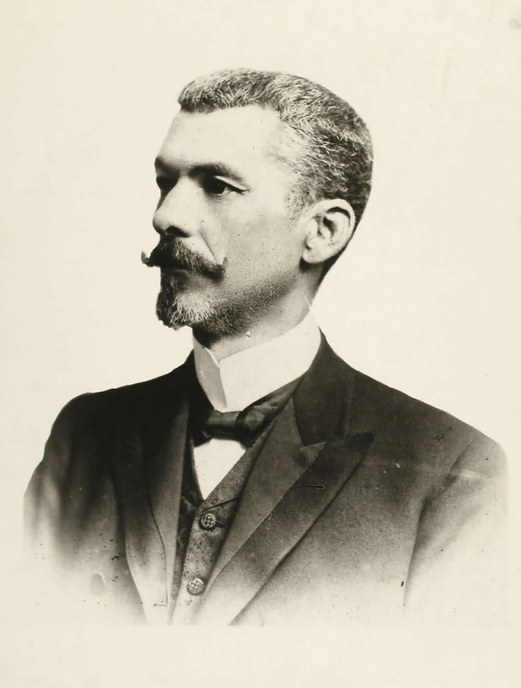 Wikipedia / João Pinheiro (en)